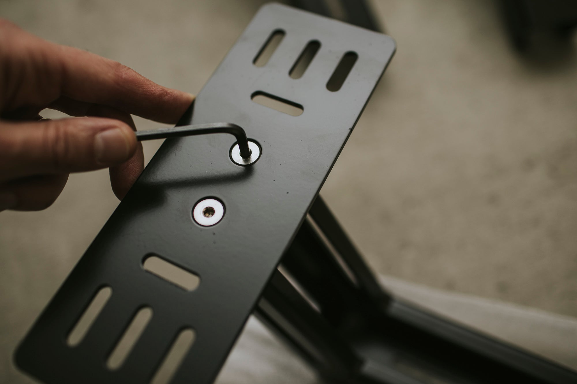 BED CROSSBAR FLAT MOUNTING PLATES - RA Motorsports Canada