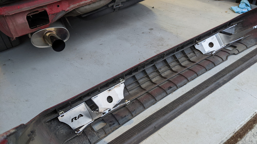 AE86 REAR BUMPER BRACKETS (KOUKI) - RA Motorsports Canada