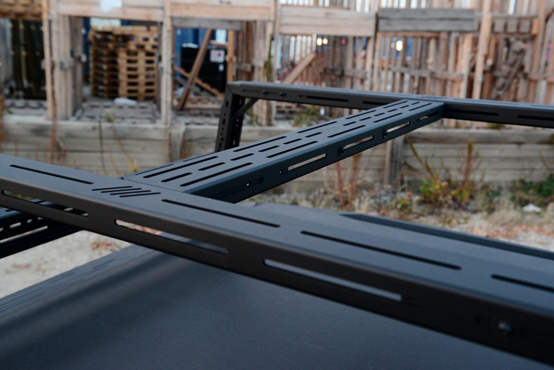 UNIVERSAL ADJUSTABLE BED RACK KIT, SOFTOPPER COMPATIBLE – RA ...
